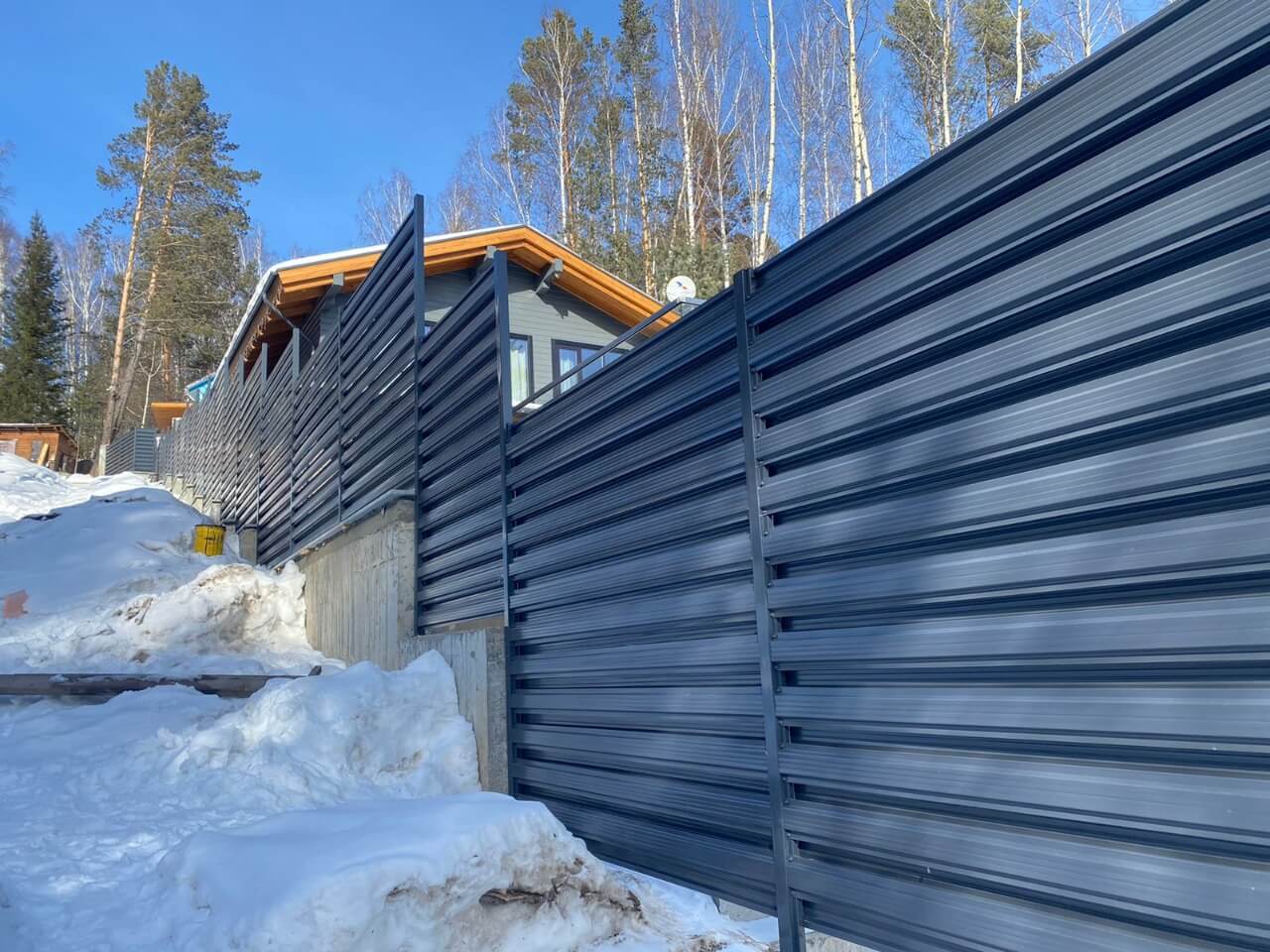 забор из штакетника 130м ral7024/7024 серый графит фото5 в Кирове