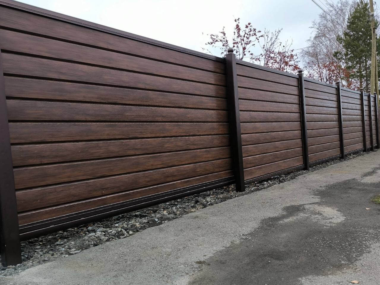 Забор из металлосайдинга Евро-Брус 46м Античное Дерево Принтек фото 5 в Кирове