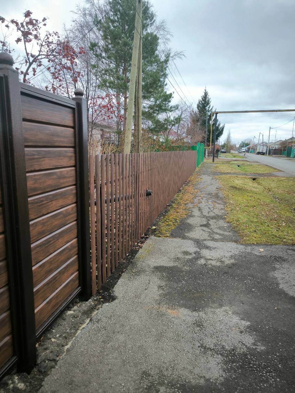 Забор из металлосайдинга Евро-Брус 46м Античное Дерево Принтек фото 3 в Кирове