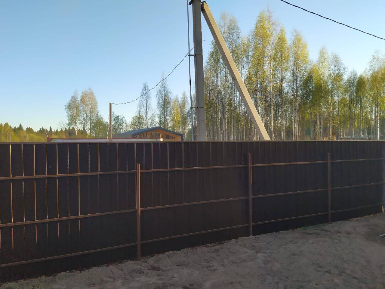 Забор из металлосайдинга ЕВРО-БРУС 25м Темный Каштан 3D Принтек фото 5 в Кирове