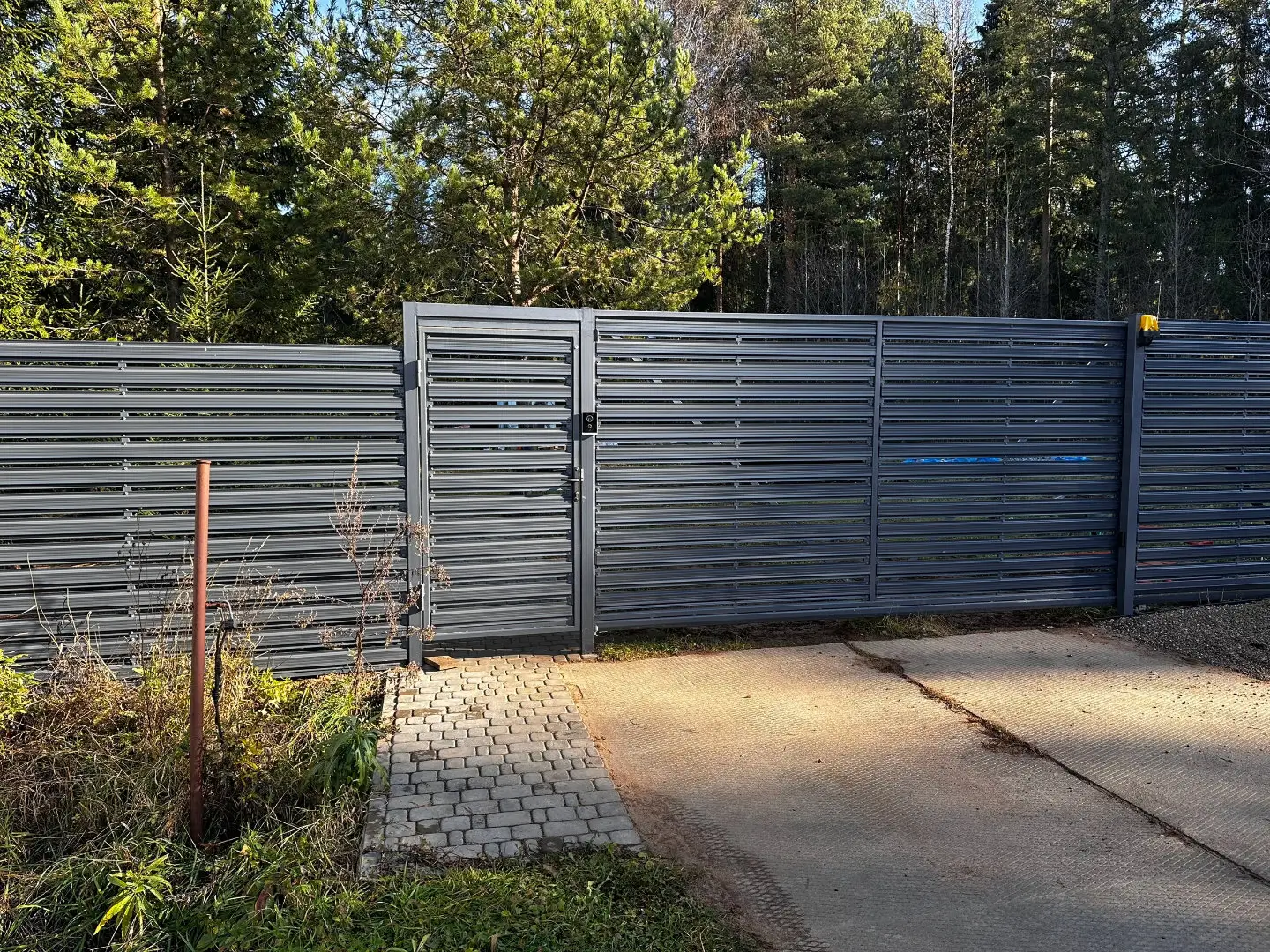 Забор-ранчо из евроштакетника 10м RAL7024 Серый Графит в Кирове